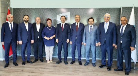 letiim Bakan Altundan Basn lan Kurumuna ziyaret