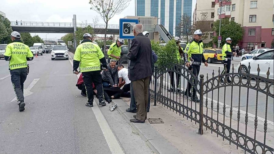 İlk müdahaleyi yoldan geçen doktor yaptı