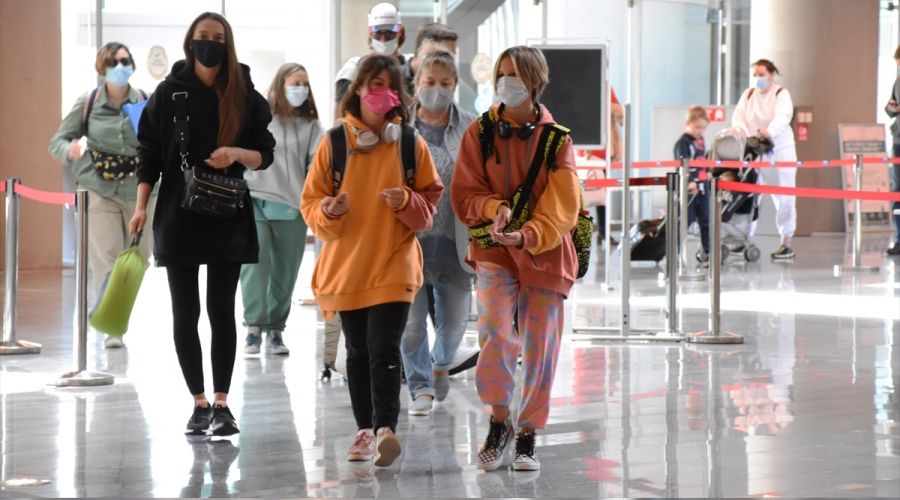 �lk Rus turist kafilesi geliyor