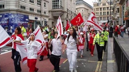 İngiltere'deki Türklere 'nüfus sayımına katılın' çağrısı