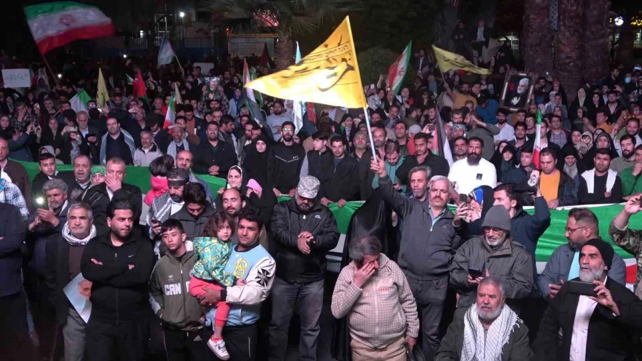 ran'n srail'e saldrs Tahran'da cokuyla kutland