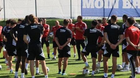 Ismael, yabancı kuralından rahatsız
