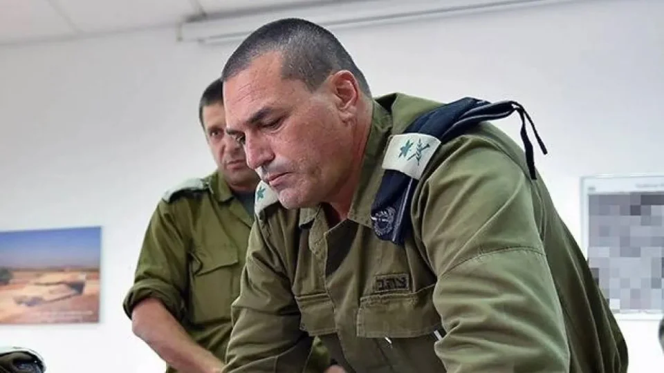 �srail Genelkurmay Ba�kan�: "T�m cephelerde sava�maya haz�r�z"