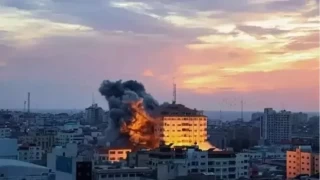 srail Yemen'in bakenti Sana'ya hava saldrs dzenledi