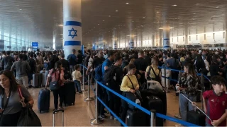 �srail'de Ben Gurion Havaliman�'nda grev nedeniyle aksakl�klar�n devam etti�i belirtildi
