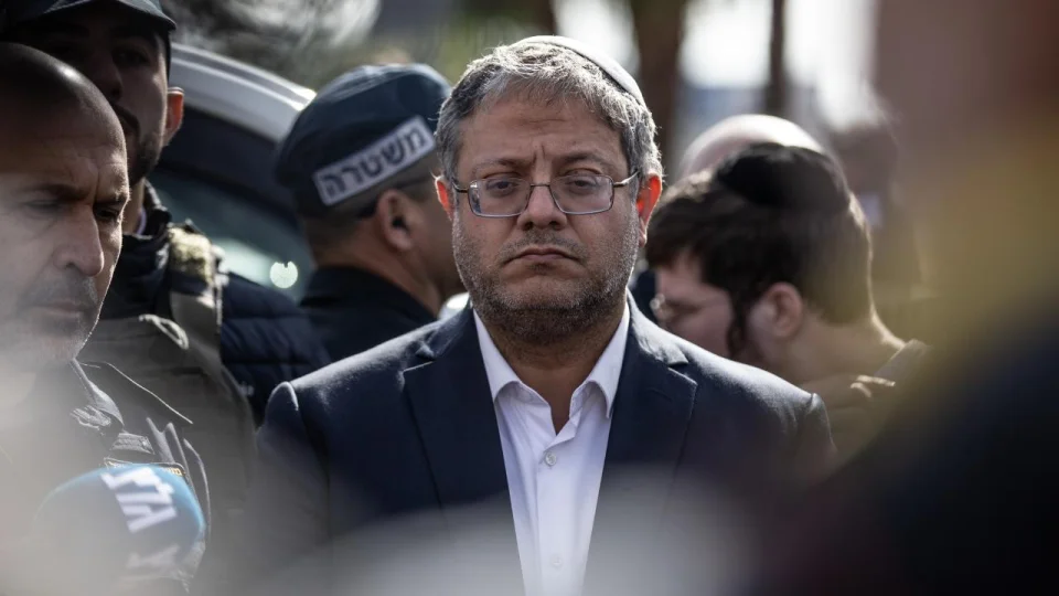 �srailli bakandan, "Filistinlilerin Gazze ve Bat� �eria'dan s�rg�n�n�" savunan yapay zeka videosu