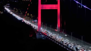 stanbul'da bir kadn kprden atlamak isteyince...