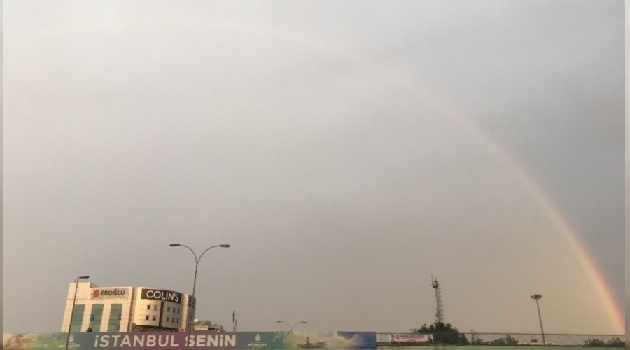 �stanbul'da g�kku�a�� s�rprizi