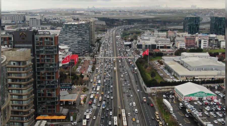 İstanbul'da trafik yoğunluğu yüzde 6O'lara çıktı
