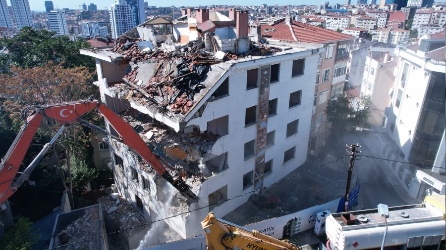 İstanbul'da yapılar yenileniyor