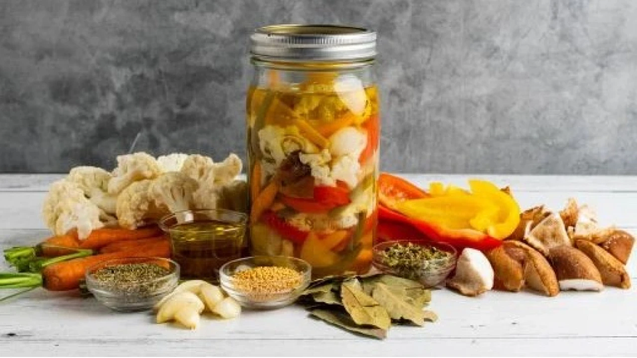 �talyan mutfa��n�n vazge�ilmezi: Giardiniera (�talyan Tur�usu)