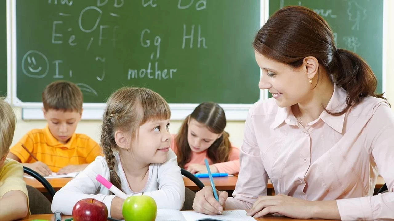 İyi bir öğretmenin öğrenci üzerindeki etkisi büyük olur