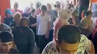 İzmir'de indirimli ürün izdihamı