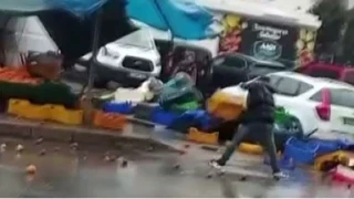 �zmir'de sinir krizi ge�iren manav ortal��� birbirine katt�