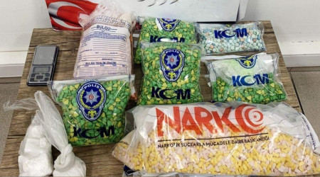 zmir'de zehir deposu evlere baskn