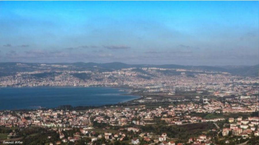 �zmit K�rfezi'ni kirleten tanker gemiye b�y�k ceza