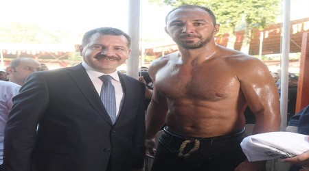 Kabe’ye 1913 yılında giden kıspet bulunacak
