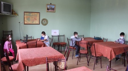 Kahveyi okula dönüştürdüler
