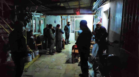Kapıyı kırdı ama oğlunu kurtarmadı