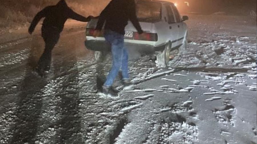 Kar sonrası buzlanma ulaşımı olumsuz etkiliyor