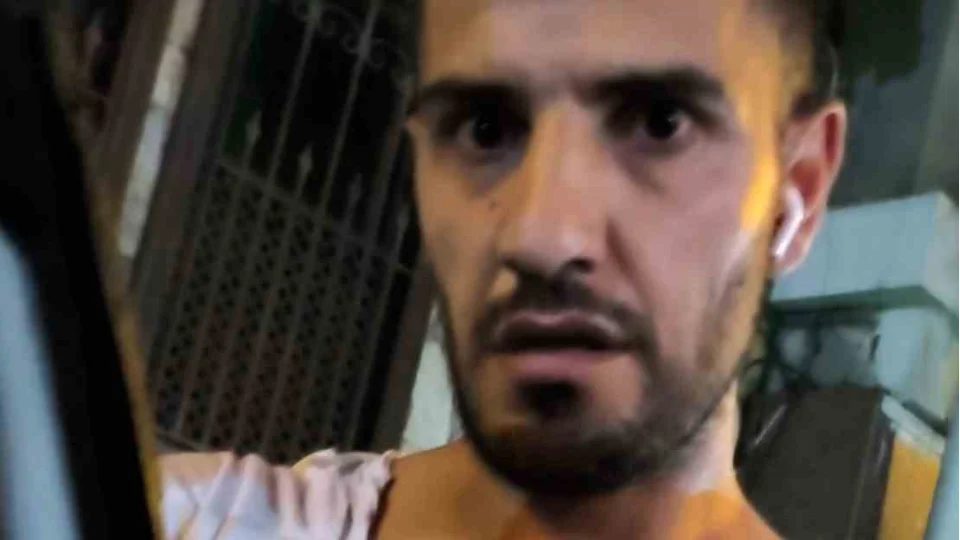Karaköy'de taksiye binen Kanadalı turiste gasp ve bıçaklı saldırı