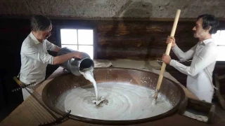 Kars Peynir M�zesi turistlerin g�zdesi oldu