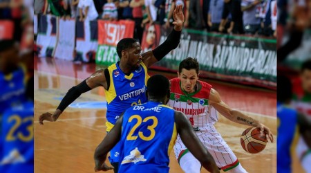 Karşıyaka zorun peşinde