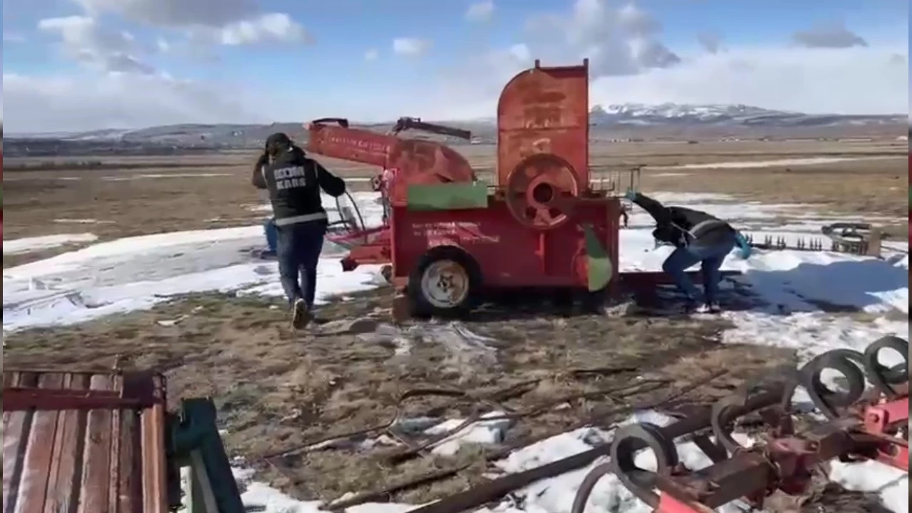 Kars'ta patozdan saman yerine Kalanikof kt