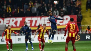 Kayseri�de Fener Alay�: Zirve takibi tam gaz!