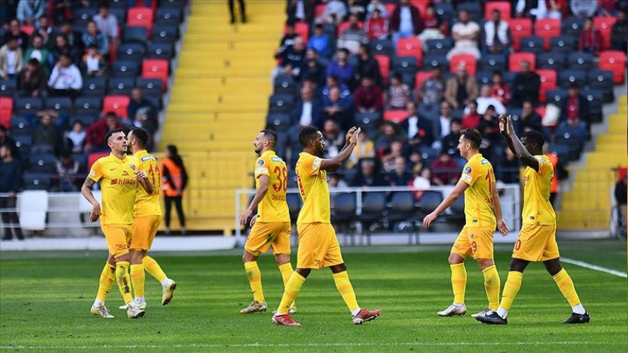 Kayserispor Gaziantep'ten mutlu döndü
