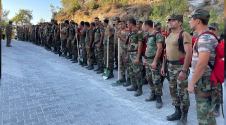 Kazma-kürekle içtimaya girip, yangından yangına koşuyorlar