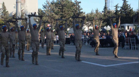 Kilis'te komandolarn gsterisi uzun sre alkland