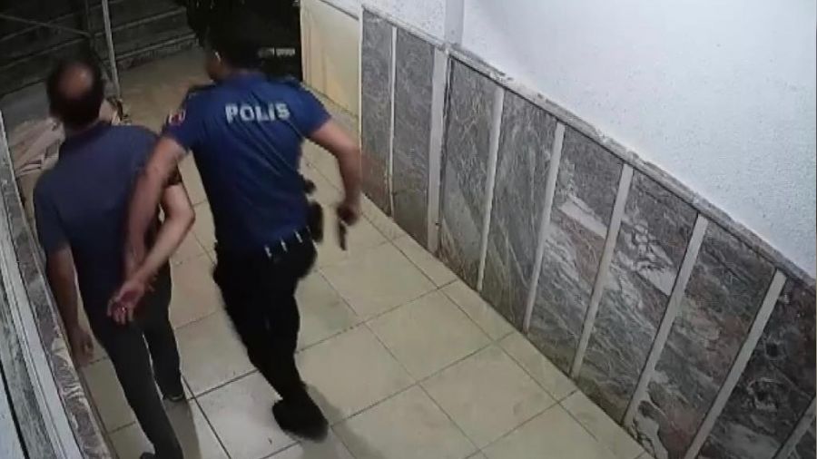 Kiracıyı silahla rehin alan ev sahibi tutuklandı