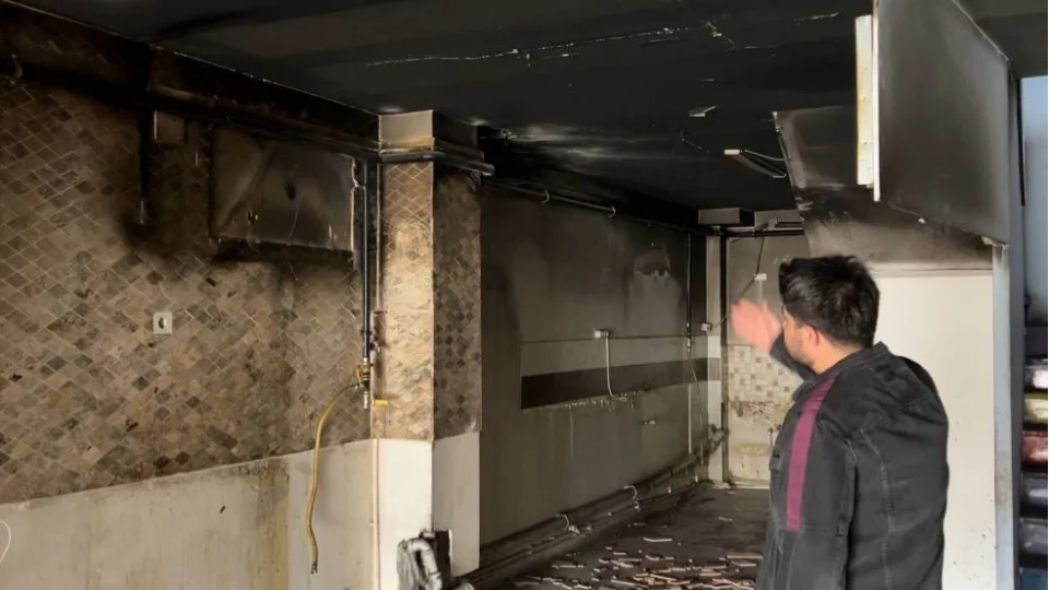 Kiraya verdi�i d�kkan�n 4 y�l sonra harabeye d�nd���n� g�rd�