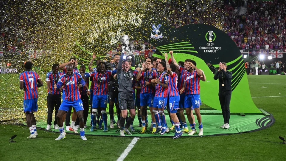 Konferans Ligi'nde �ampiyon Crystal Palace