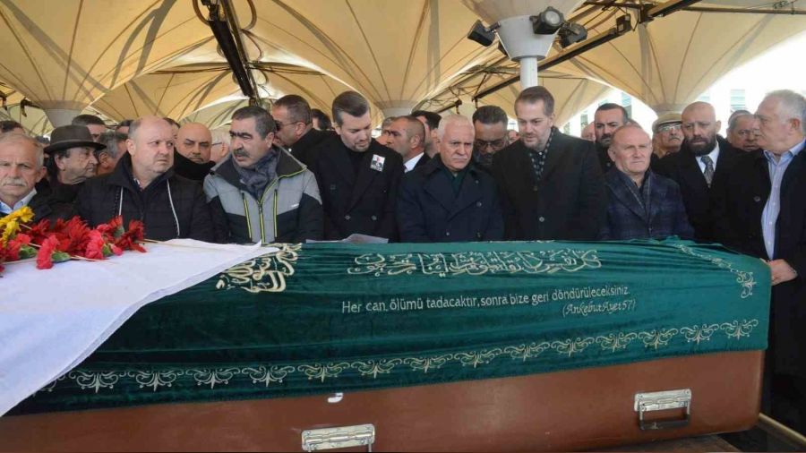Koray Aydn'n annesi son yolculuuna uurland