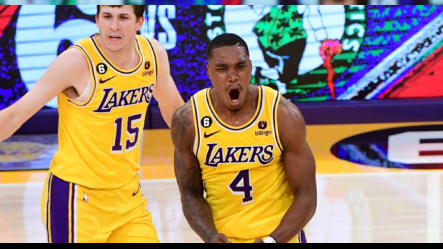 Lakers ve Heat finale �ok yak�n