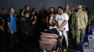 Lübnan'dan gelen ikinci gemideki yolcuların tahliyesi de tamamlandı