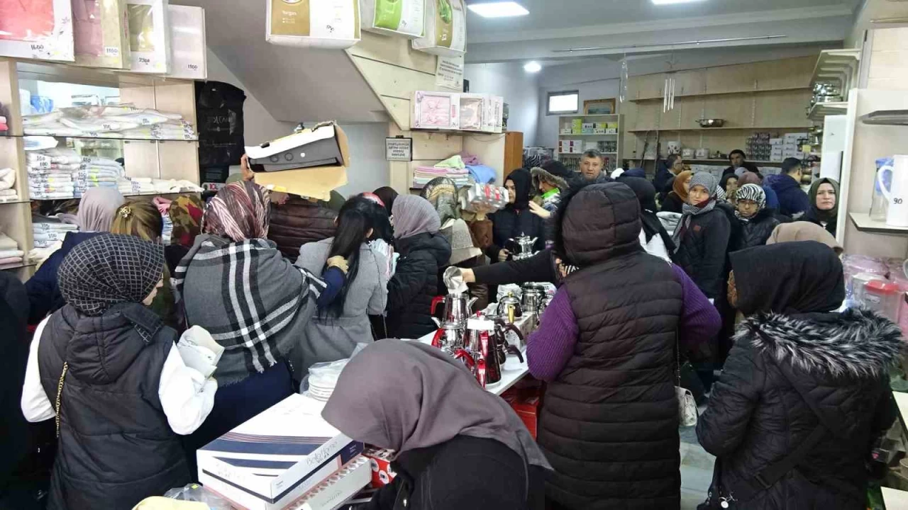 Maaza indirimi izdihama neden oldu