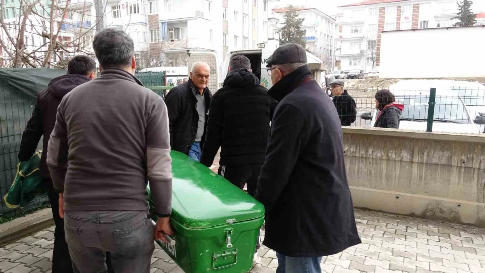 Malatya'da 54 ya��ndaki �ah�s evinde �l� bulundu
