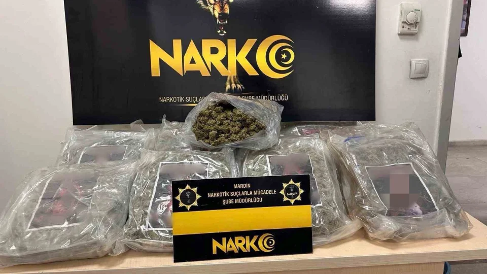 Mardin'de 10 kilo 900 gram uyu�turucu ele ge�irildi