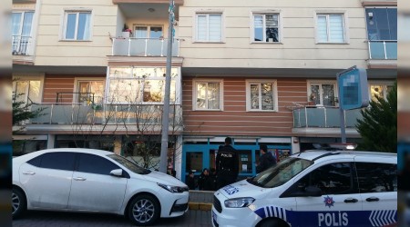 Marketi uzun namlulu silahla soydular