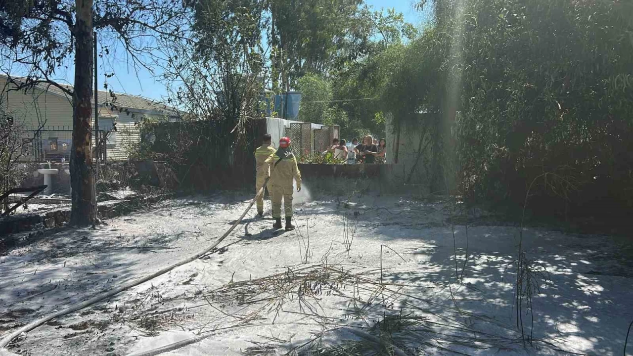 Marmaris Hisar�n�'nde ��kan yang�n k�sa s�rede s�nd�r�ld�