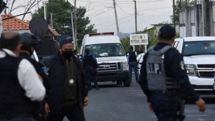 Meksika'da iki ayr� silahl� sald�r�: 11'i polis, 16 ki�i hayat�n� kaybetti