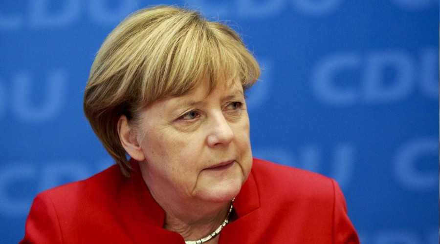 Merkel kendisini karantinaya ald�   
