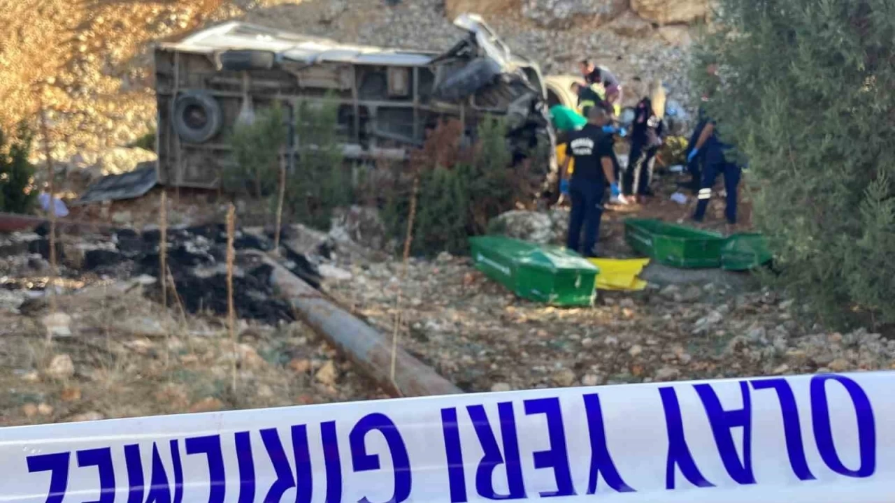 Mersin'deki işçi servisi kazasında ölü sayısı 7 oldu