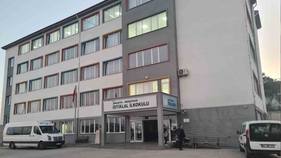 Merzifon'da 14 ��renci hastanelik oldu