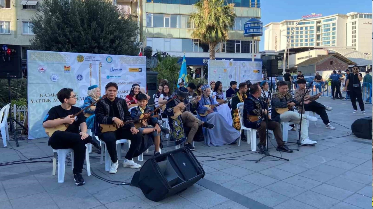 Milli Dombra Günü kutlandı