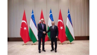 Mirziyoyev, Kurtulmuş'u kabul etti