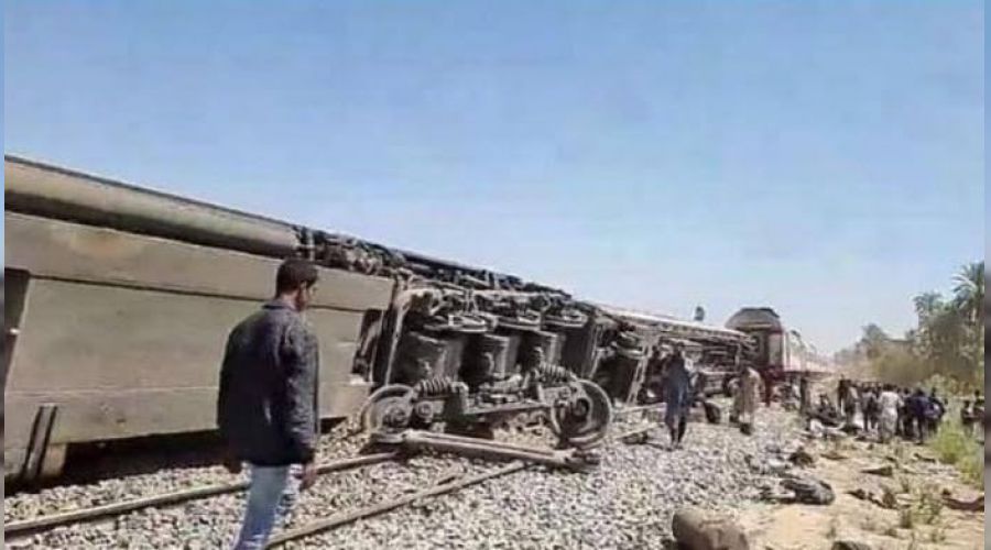 M�s�r, tren kazas�nda �lenlere tazminat �deyecek